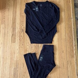 Melt Fit Black Long Sleeve Top and Leggings Set